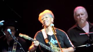 Barbara Lynn You'll Lose A Good Thing Live 2017