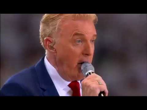 5 Toppers in concert 2014 André van Duin medley