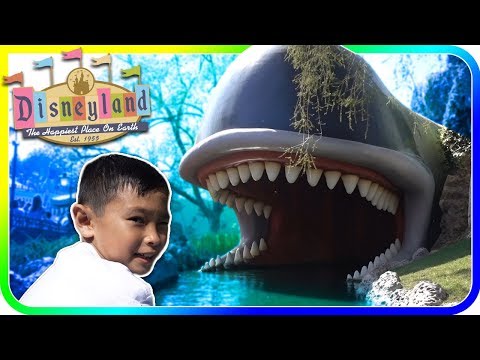 Storybook Land Canal Boats Ride Through with NEW Frozen Update Disneyland - TigerBox HD
