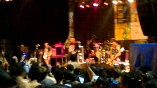 Ratos de Porão -  Commando