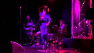 Amel Larrieux @ Melkweg - Giving Something Up