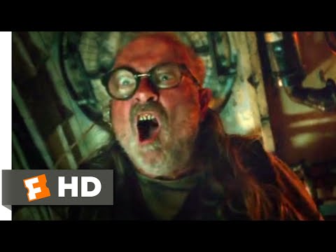 Mortal Engines (2018) - Land Pirates Scene (3/10) | Movieclips