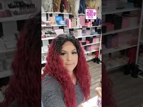 Trying on Wigs with DaizyKat