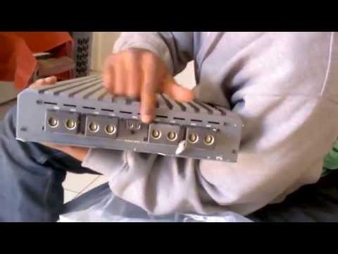 Unboxing a Soundstream XXX15000D