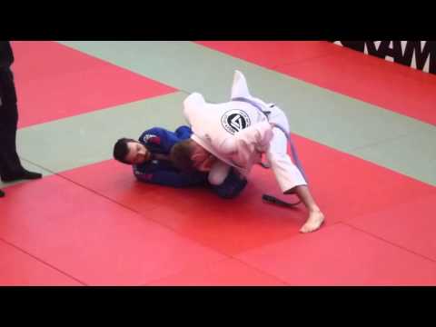 Oscar Gugala vs Aleksandrs Putjatins - IBJJF London Winter Open 2016 - Purple Adult - Middle