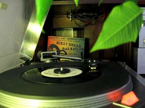 L. Crosdale - Set Me Free_LONDON RECORDS 7''