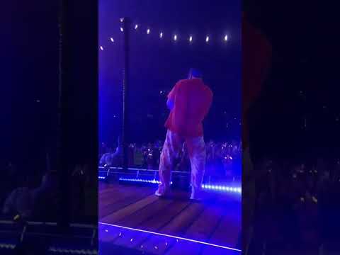 Shorty tienes un culo bien grande #yonaguni #badbunny #usa #shorts