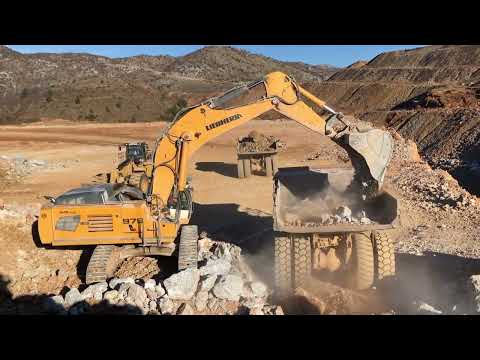 Caterpillar 992G & Liebherr 976 Excavator Loading Caterpillar Dumpers- Sotiriadis/Labrianidis Mining