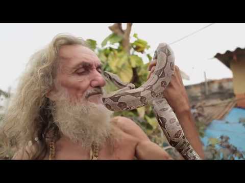 Sr. Régis, o encantador de cobras, em Guajará-Mirim - RO - Gente de Opinião
