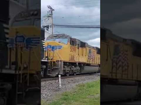 A UP locomotive flyer on a ns train bound for Massachusetts #shorts #train #short
