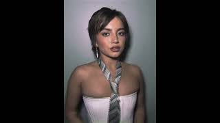 Download lagu Isabela Merced mp3