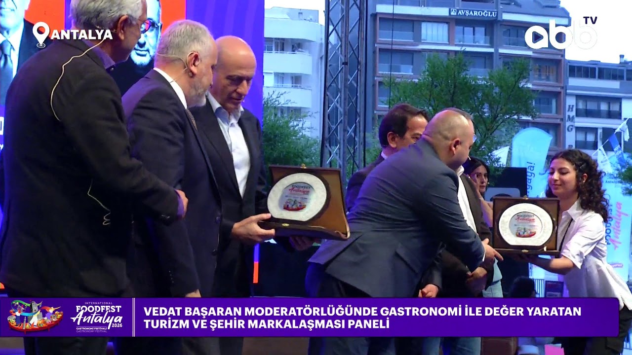 VEDAT BAŞARAN MODERATÖRLÜĞÜNDE GASTRONOMİ İLE DEĞER YARATAN TURİZM VE ŞEHİR MARKALAŞMASI PANELİ