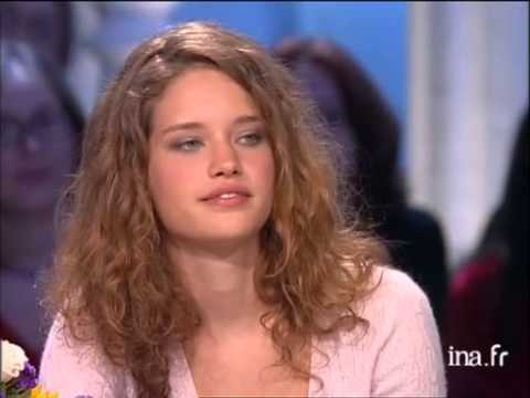 download lagu mp3 mp4 Julie Ordon, download lagu Julie Ordon gratis, unduh video klip Julie Ordon