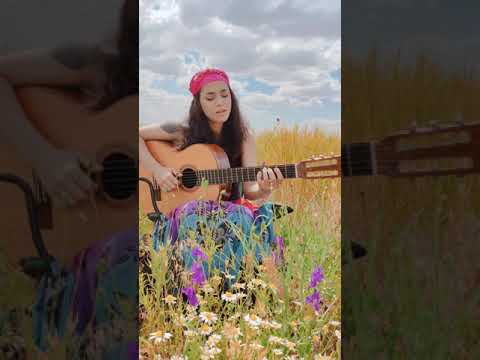 Arzu Akdaş-Bir mana var sözlerinde