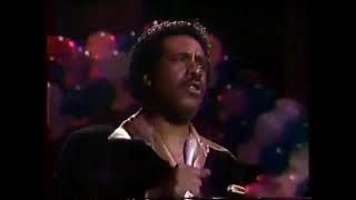THE FOUR TOPS ON DICK CLARK&#39;S NEW YEARS ROCKIN EVE- LET ME SET YOU FREE