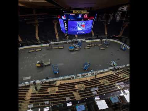 Time-lapse of Madison Square Garden transforming from basketball court to hockey rink | ESPN