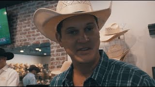 Jon Pardi Goes Hat Shopping