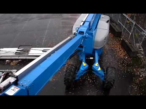 Product Application: Genie Z™-135 Articulating Boom - ANSI
