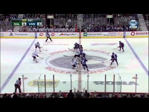 Brenden Dillon goal Feb 15 2013 Dallas Stars vs Vancouver Canucks NHL Hockey