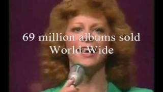 Happy Birthday Reba McEntire