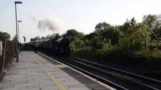 preview picture of video 'Earl of Mount Edgcumbe 5043 at Yatton Station 25/05/2013'