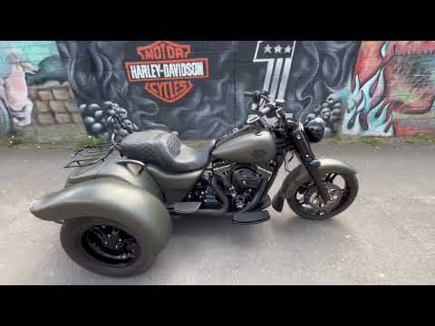 2015 HARLEY-DAVIDSON Freewheeler Trike - Image 2