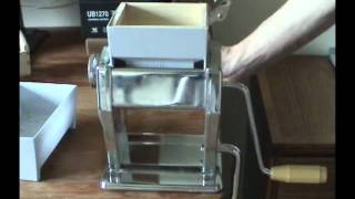 Oat rolling machines