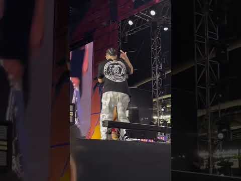 10' (10 με τόνο) - Ελένη Φουρέιρα & Saske ♡ #foureira #greekmusic #concert #live #music #livemusic