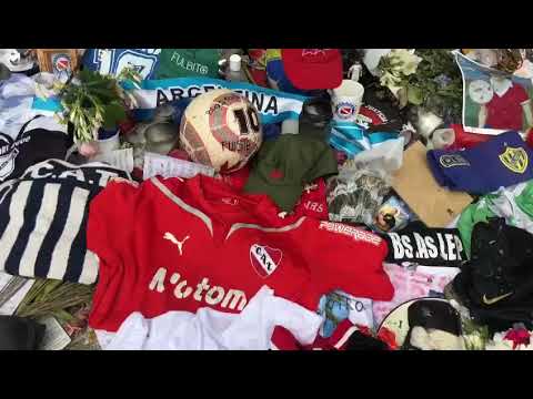 Santuario a Diego Armando Maradona en la cancha de Argentinos Juniors