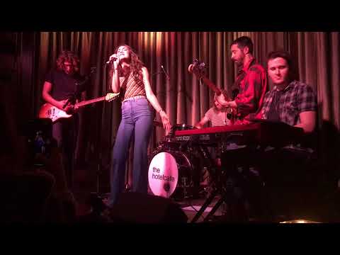 Bruises - Meg DeLacy @ Hotel Café (1/26/18)