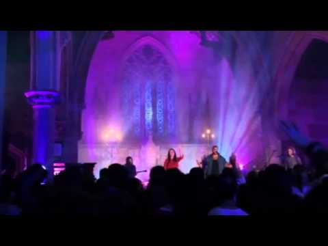 Hillsong Chapel - Cornerstone - with subtitles/lyrics