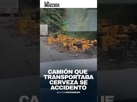 Camión sufrió un accidente en la Parroquia de Cumbaratza en Zamora Chinchipe.