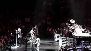 Bon Jovi - &#39;I Want To Be Loved&#39; live