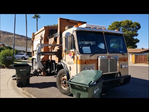 City of Phoenix - 2011 Peterbilt Wayne Curbtender 130203