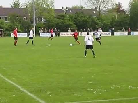 NA DE WINNENDE GOAL VAN BODEGRAVEN 1 - ESTO 1