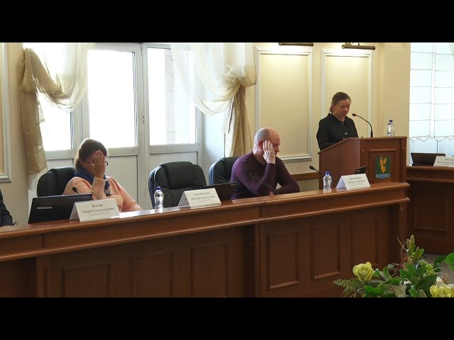 На очередном заседании Думы Ангарского округа депутаты рассмотрели 16 вопросов