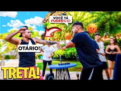 DEI UM SOCO NA CARA DO RENATO !! 😡 * acabou a amizade *