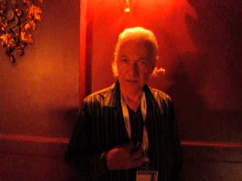 download lagu mp3 mp4 Maison Du Luc, download lagu Maison Du Luc gratis, unduh video klip Maison Du Luc
