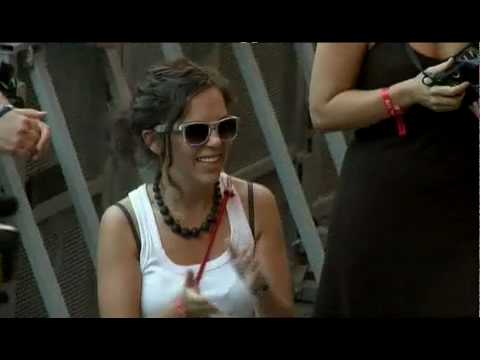 Yevgueni - Nieuwe Meisjes (Rokjesdag)