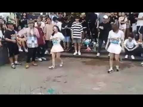 Dance performance in Hongik-ro, Seoul