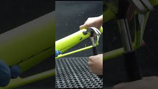 Download lagu How Strong Are Carbon Bike Frames??? mp3