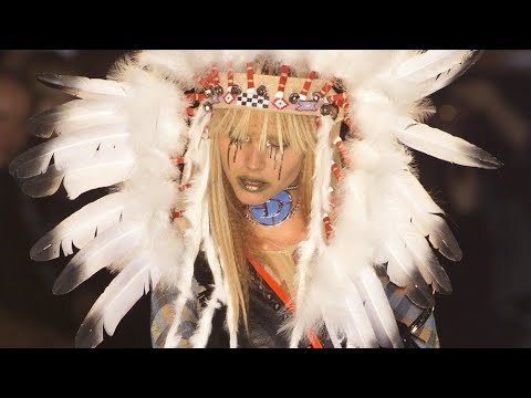 Christian Dior spring summer 2001 Haute Couture | ORIGINAL SOUNDTRACK