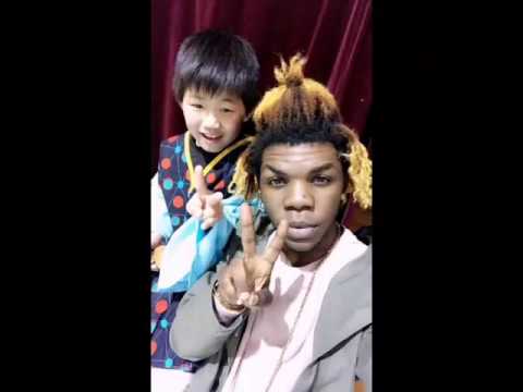 Bakaa boi- foto mix en update