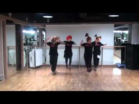 Girl group Tiny-G Dance Practice.