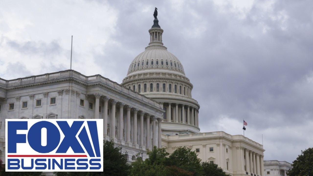 Are Republicans 'too late' when it comes to midterm messaging?