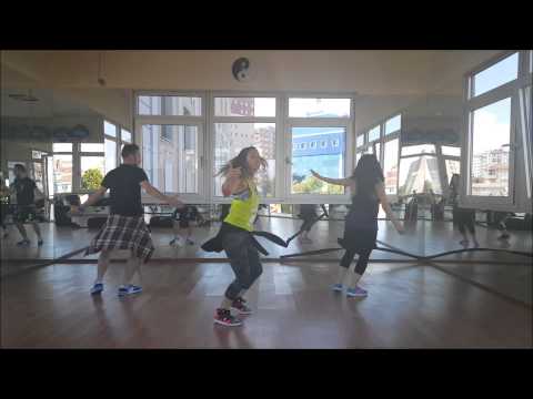 Zumba Zeynep Molder * Wisin - Que Viva la Vida