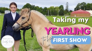 TAKING MY YEARLING TO HER FIRST HORSE SHOW! | VLOG