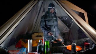 Cooking Burgers In My LUXURY Tent By A Creek - Solo Camping