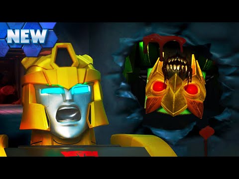 Bumblebee TRAPPED in Haunted Dungeon! | E10 | Transformers: CYBERWORLD