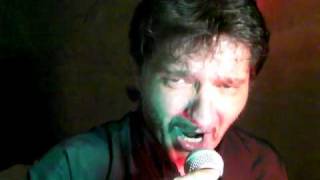 QUELQUES CRIS JOHNNY HALLYDAY CHANTE PAR THIERRY